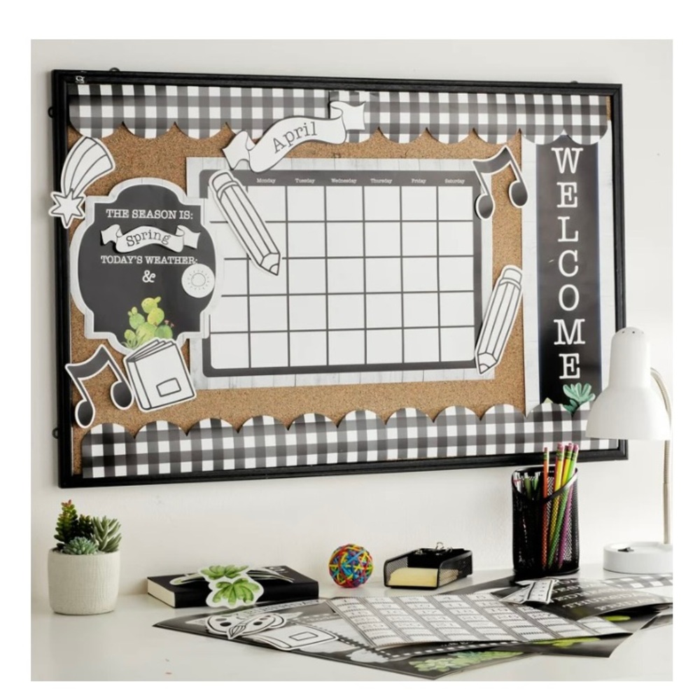 Bulletin Board Set, 122 Pieces